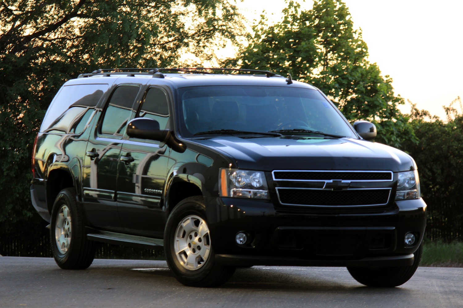 Chevrolet suburban фото